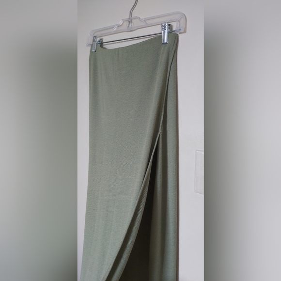 Wilfred Free/Aritzia Shields Midi Skirt - Picture 4 of 9